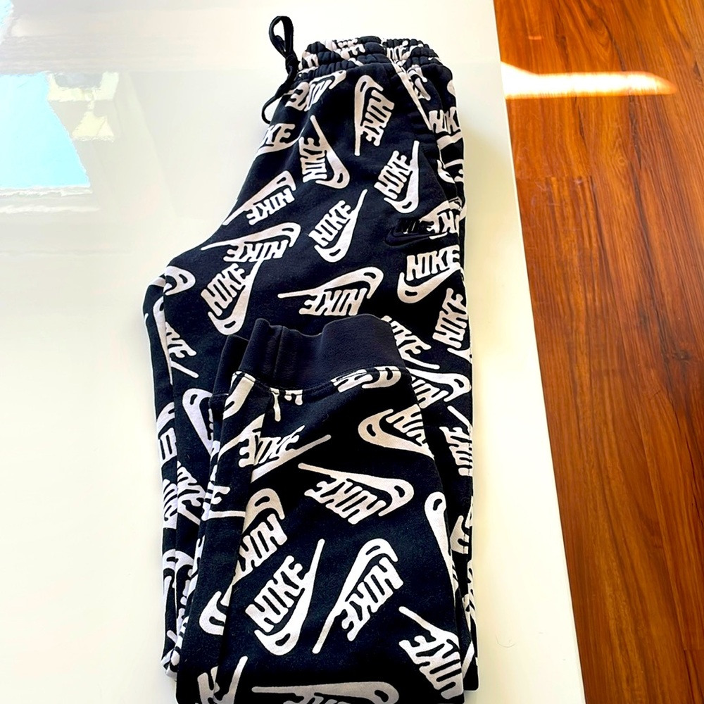 Boy's Nike Sweatpants
